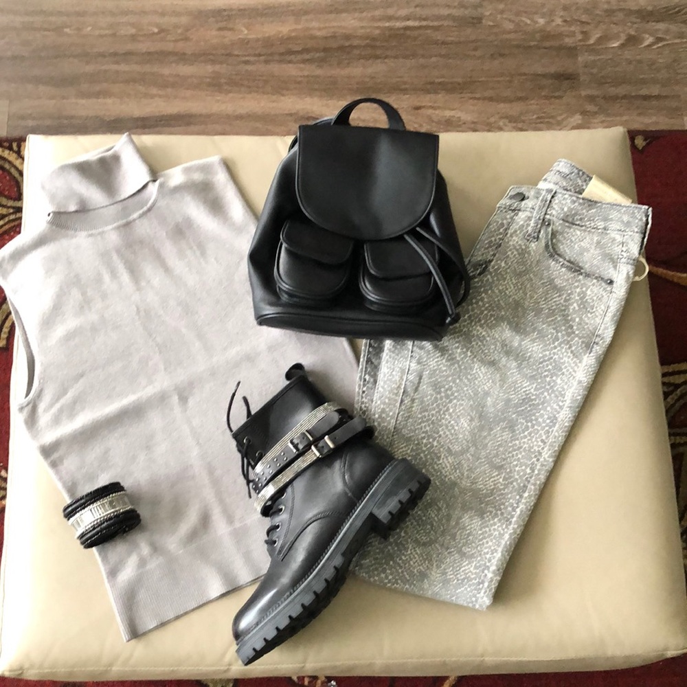 Universal Thread High Rise Skinny Jeans - Picture 3 of 11